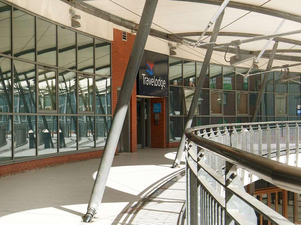 Travelodge Birmingham Central Broadway Plaza Exteriör bild