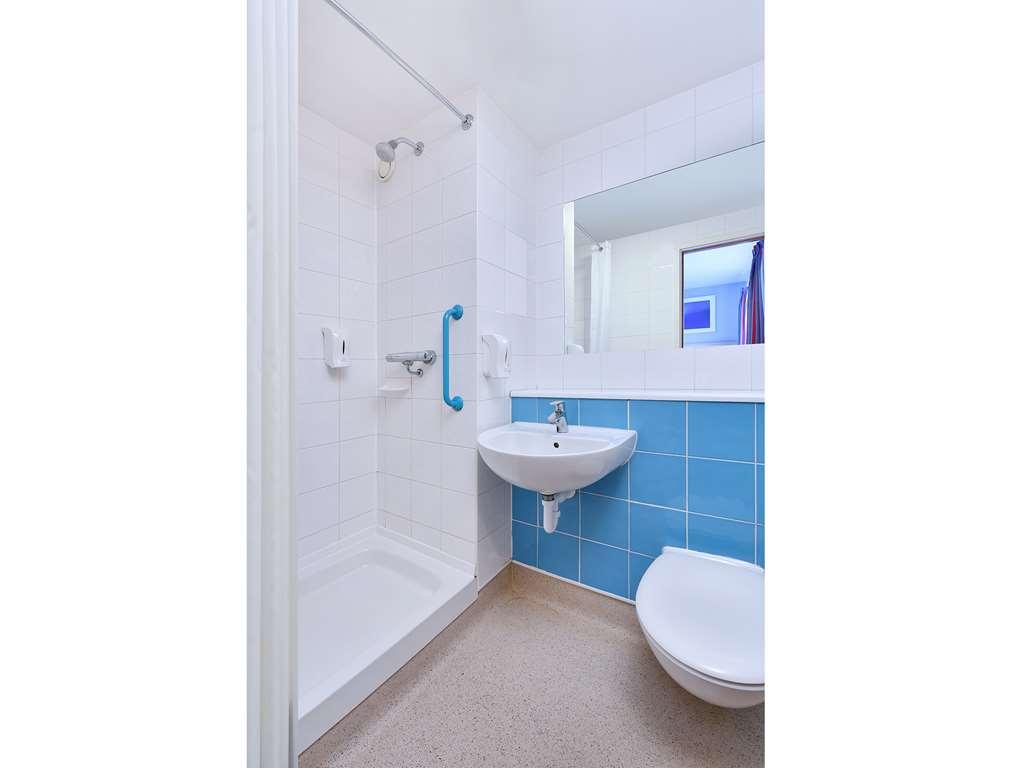 Travelodge Birmingham Central Broadway Plaza Rum bild