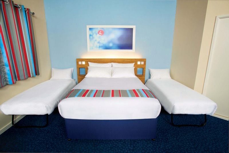 Travelodge Birmingham Central Broadway Plaza Exteriör bild