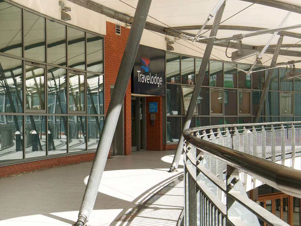 Travelodge Birmingham Central Broadway Plaza Exteriör bild