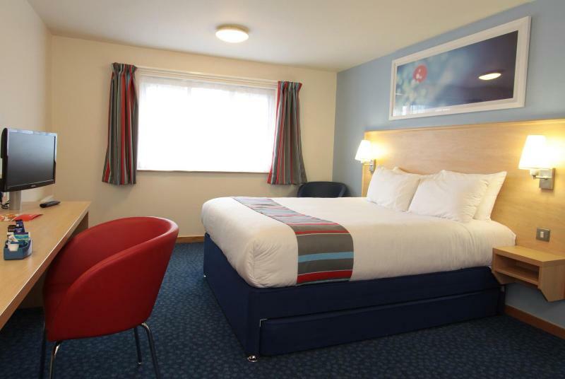 Travelodge Birmingham Central Broadway Plaza Exteriör bild