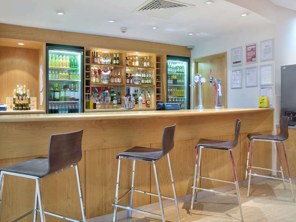 Travelodge Birmingham Central Broadway Plaza Restaurang bild